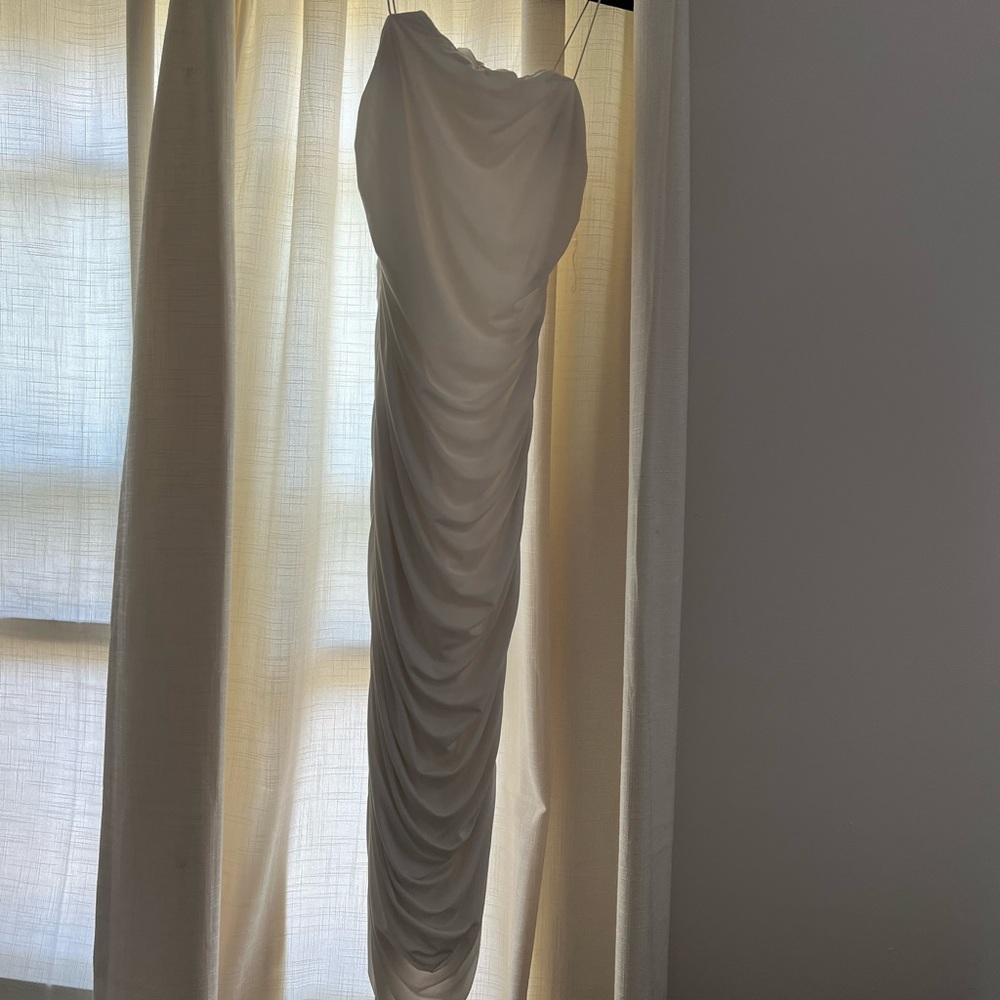 Ruched white Windsor dress- never worn.